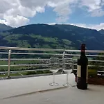 Steinberger Apartment